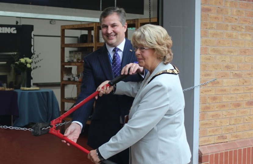 Gary Headland, Lincoln College CEO & Councillor Mewis, West Lindsey District Council Chairman