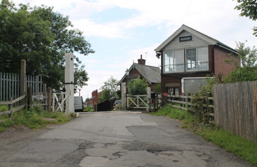 West Bank Railway Crossing, Saxilby